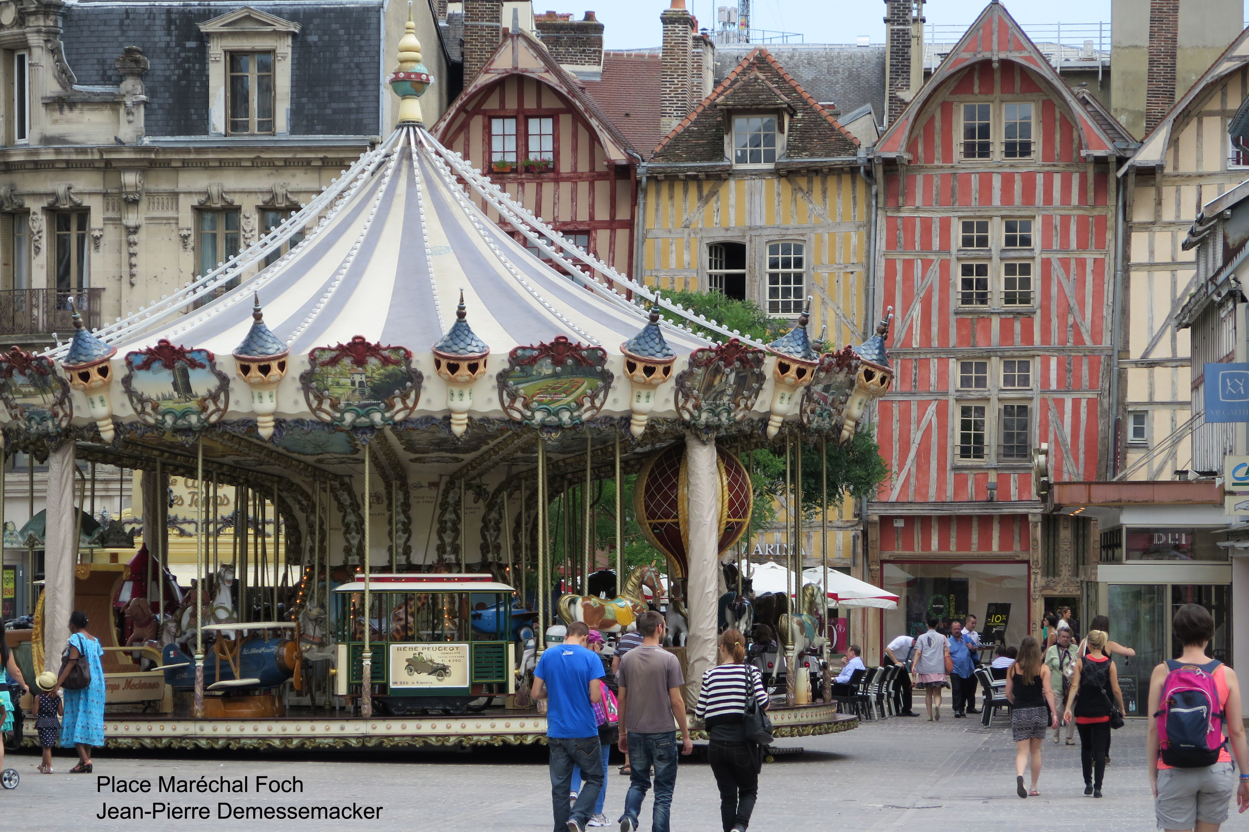 Maréchal Foch_N000_2014_07_Manège_0694